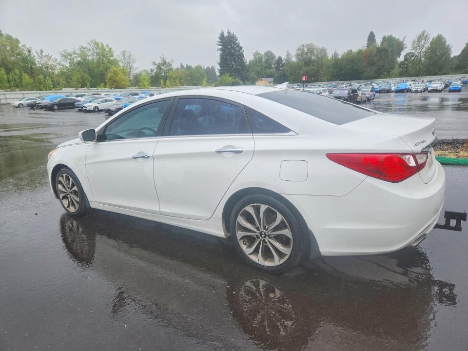 Photo 2 from auction – 2013 HYUNDAI SONATA with VIN 5NPEC4AB5DH704711