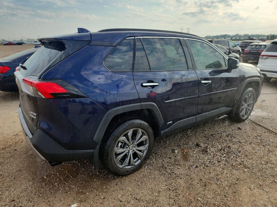 Photo 3 from auction – 2024 TOYOTA RAV4 with VIN 4T3D6RFV3RU146408