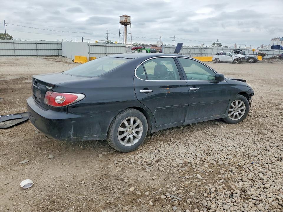 Photo 3 from auction – 2002 LEXUS ES with VIN JTHBF30G820033920