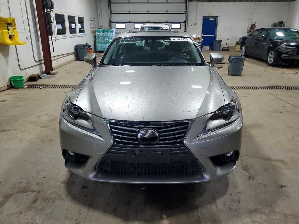 Photo 5 from auction – 2016 LEXUS IS with VIN JTHCM1D23G5008110