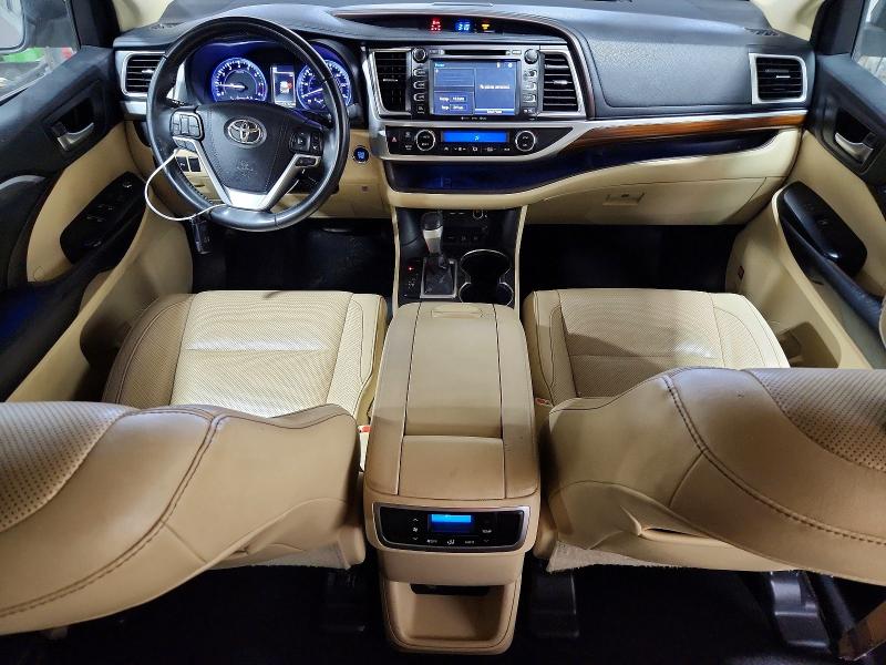 Photo 8 from auction – 2019 TOYOTA HIGHLANDER with VIN 5TDDZRFH6KS958374