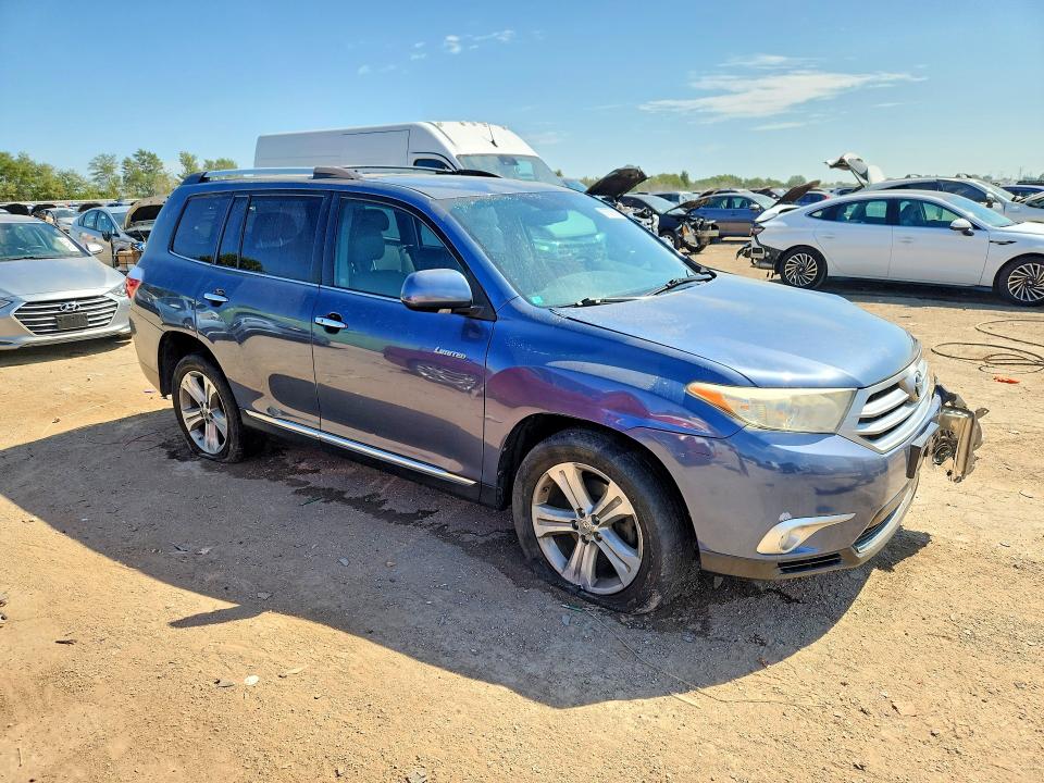 Photo 4 from auction – 2013 TOYOTA HIGHLANDER with VIN 5TDDK3EH3DS236494