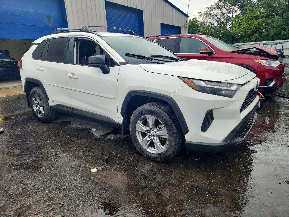 Foto 4 de la subasta – 2025 TOYOTA RAV4 con VIN JTMLWRFV6SD332801