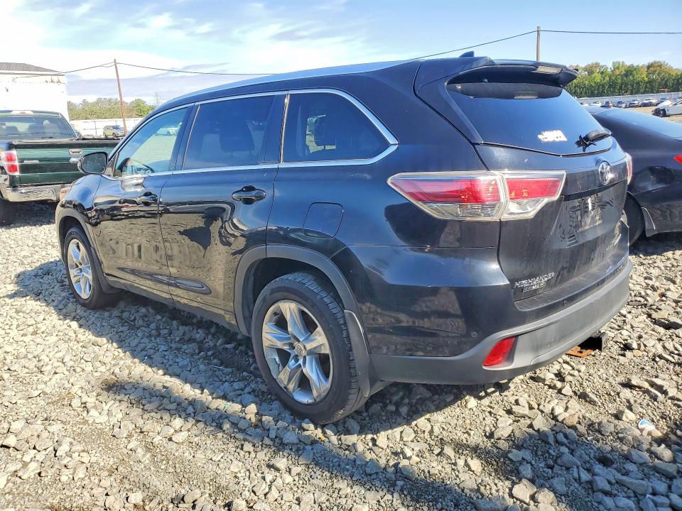 Снимка 2 от търг – 2015 TOYOTA HIGHLANDER с VIN 5TDDKRFH9FS133374