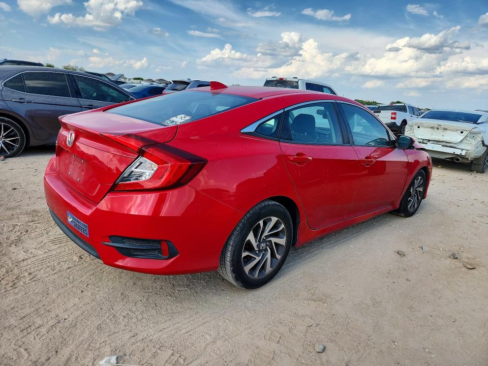 Снимка 3 от търг – 2018 HONDA CIVIC с VIN 2HGFC2F74JH522758