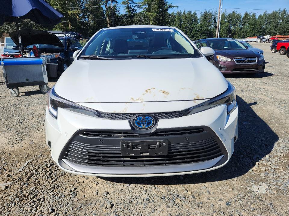 Снимка 5 от търг – 2024 TOYOTA COROLLA HYBRID с VIN JTDBCMFE3R3052437