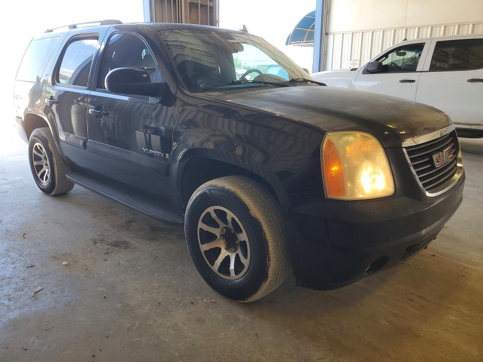 Photo 4 from auction – 2008 GMC YUKON with VIN 1GKFC13J28R115304