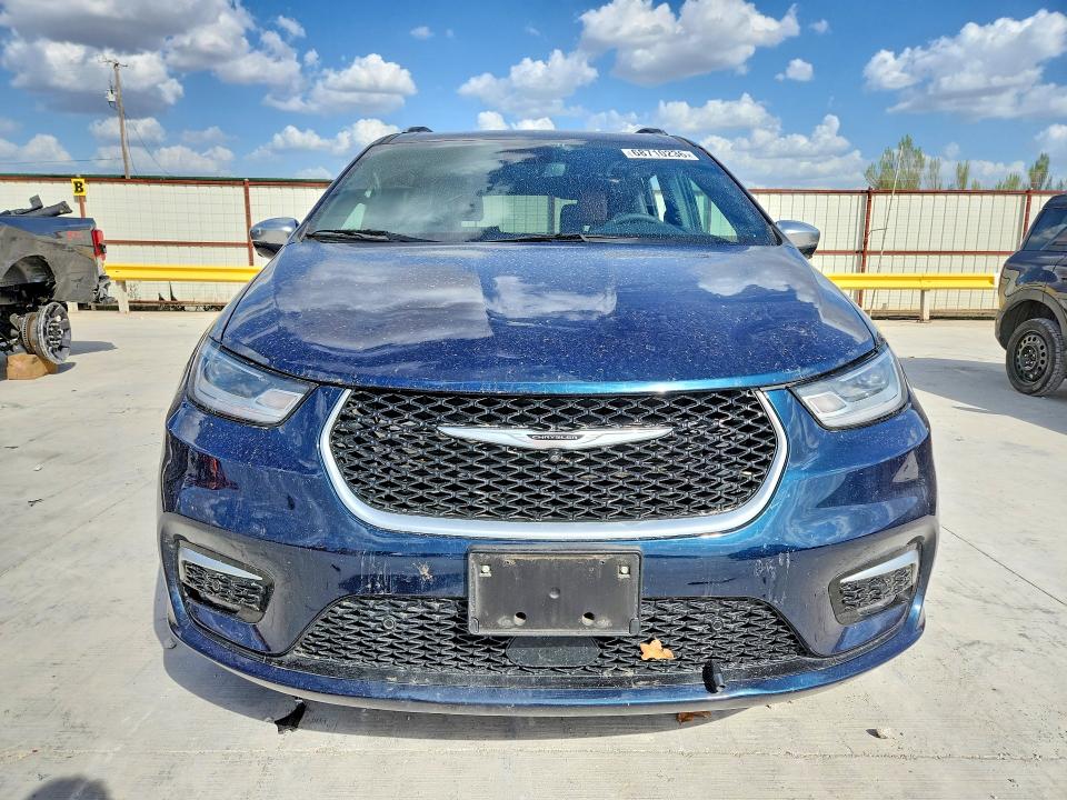 Photo 5 from auction – 2023 CHRYSLER PACIFICA with VIN 2C4RC1PG7PR501040