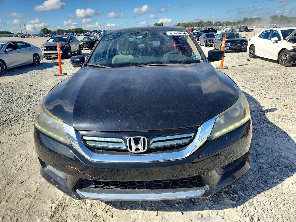 Photo 5 from auction – 2015 HONDA ACCORD with VIN 1HGCR6F53FA003746