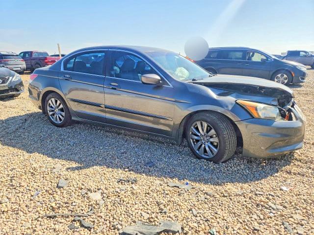 Photo 4 from auction – 2011 HONDA ACCORD with VIN 1HGCP2F84BA113899
