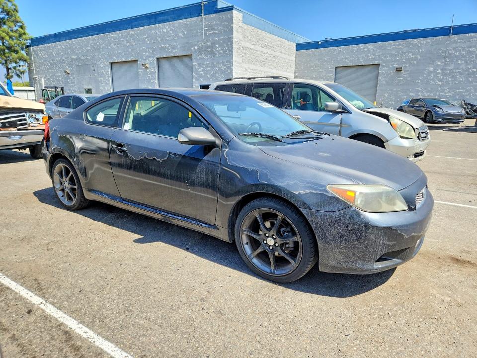 Photo 4 from auction – 2005 SCION TC with VIN JTKDE167150046837