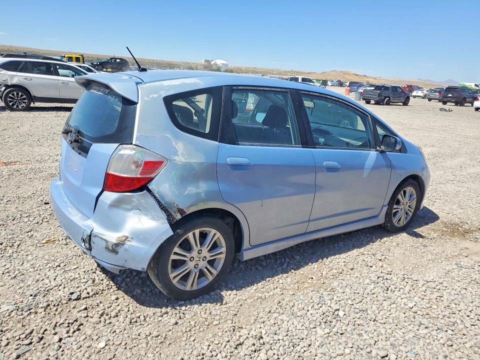 Photo 3 from auction – 2010 HONDA FIT with VIN JHMGE8H46AC027398