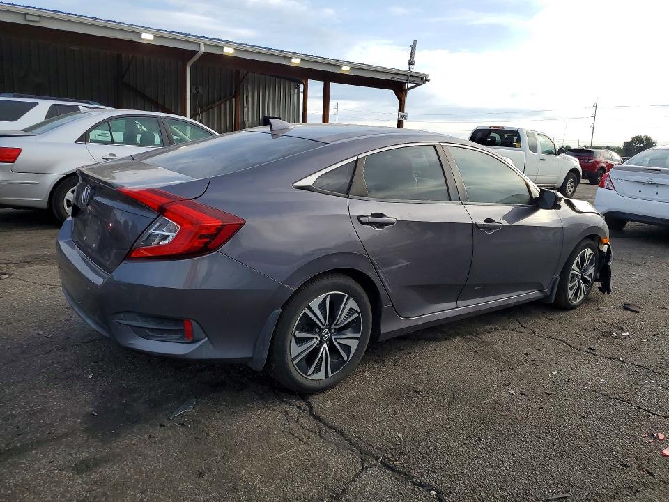 Photo 3 from auction – 2016 HONDA CIVIC with VIN 19XFC1F37GE041168