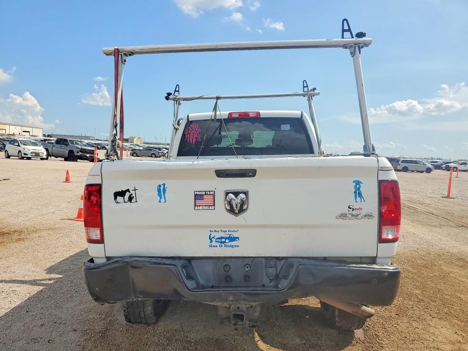 Снимка 6 от търг – 2016 RAM 2500 с VIN 3C6TR5CT6GG347402