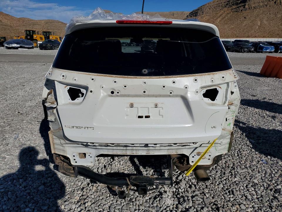 Foto 6 de la subasta – 2017 KIA SORENTO con VIN 5XYPGDA52HG329624