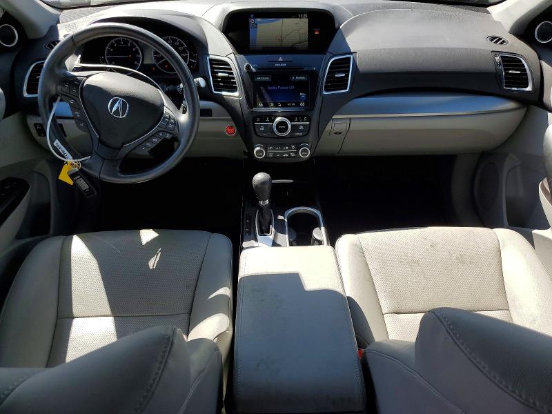 Photo 8 from auction – 2018 ACURA RDX with VIN 5J8TB4H75JL014901