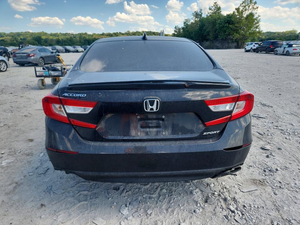Снимка 6 от търг – 2019 HONDA ACCORD с VIN 1HGCV1F37KA156136