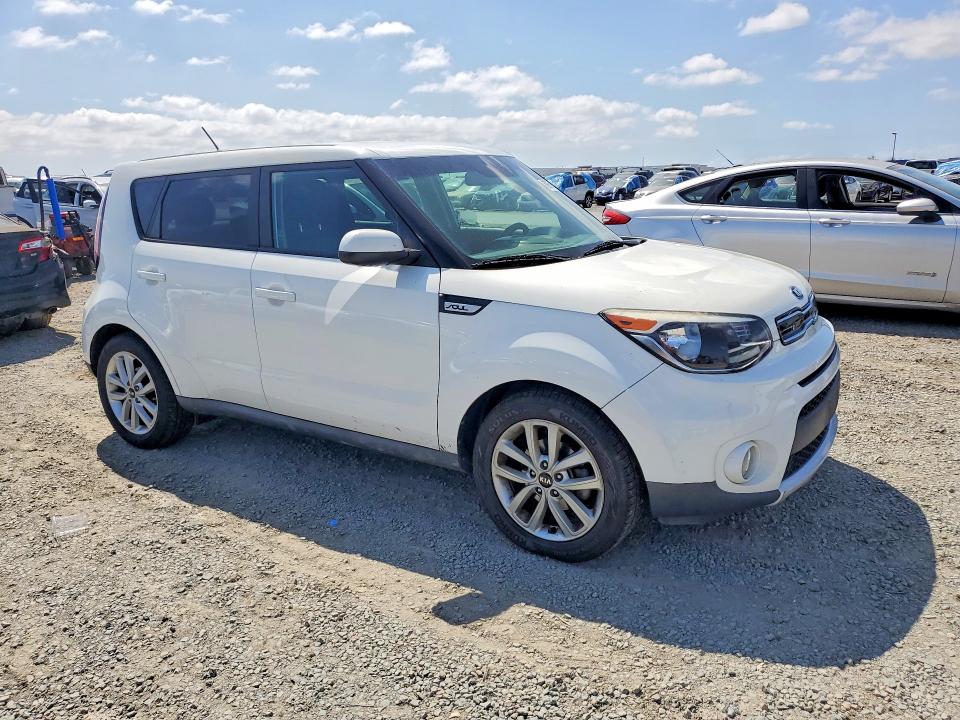 Photo 4 from auction – 2018 KIA SOUL with VIN KNDJP3A58J7528034