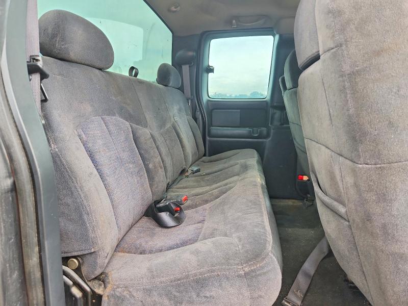 Photo 10 from auction – 2001 CHEVROLET SILVERADO with VIN 1GCEK19V31E315142