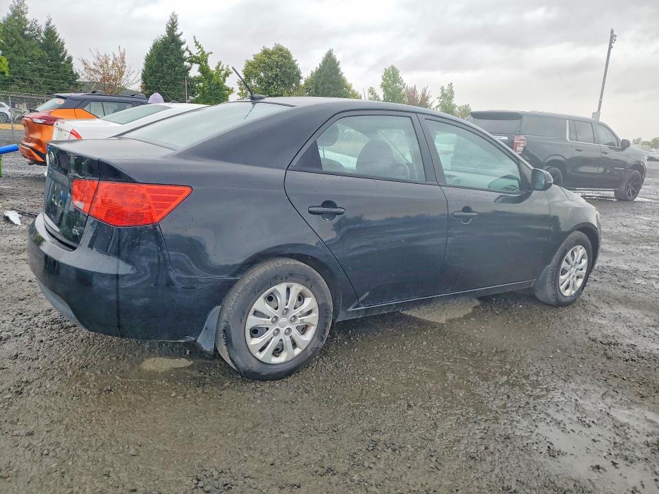 Photo 3 from auction – 2012 KIA FORTE with VIN KNAFU4A25C5578153