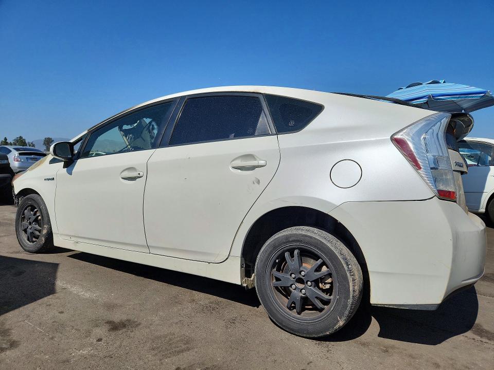 Zdjęcie 2 z aukcji – 2011 TOYOTA PRIUS z VIN JTDKN3DU2B0258824