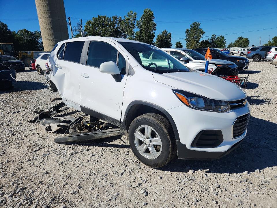 Photo 4 from auction – 2020 CHEVROLET TRAX with VIN 3GNCJKSB8LL135939
