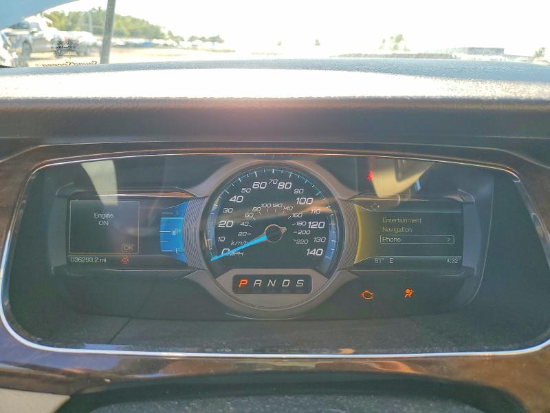 Photo 9 from auction – 2017 FORD TAURUS with VIN 1FAHP2F86HG139999