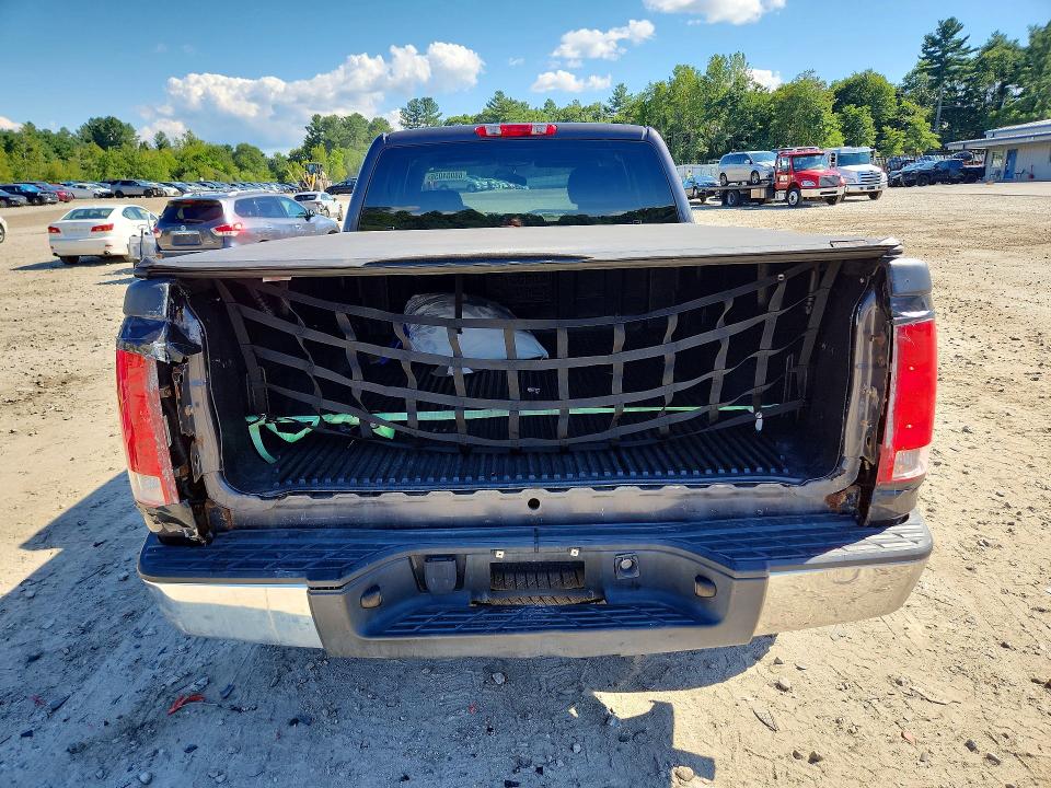 Photo 6 from auction – 2011 GMC SIERRA with VIN 1GTR2TEA3BZ115548