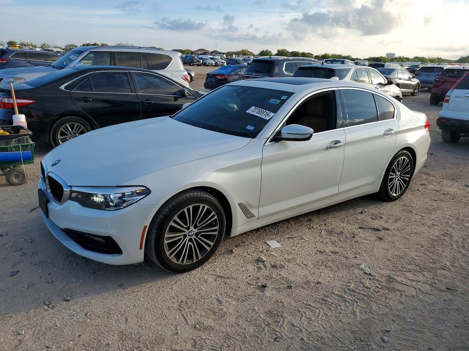 BMW 540 2018 z numerem VIN WBAJE5C50JWA92610 - Zdjęcie z aukcji