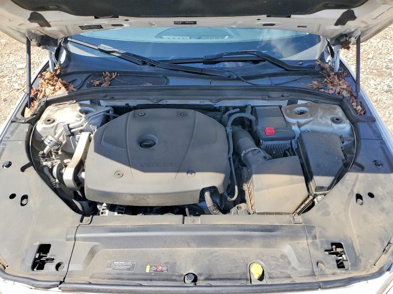 Photo 11 from auction – 2018 VOLVO S90 with VIN LVY982AK4JP008728