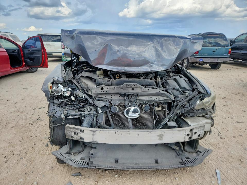 Photo 5 from auction – 2016 LEXUS IS 200T with VIN JTHBA1D26G5027710