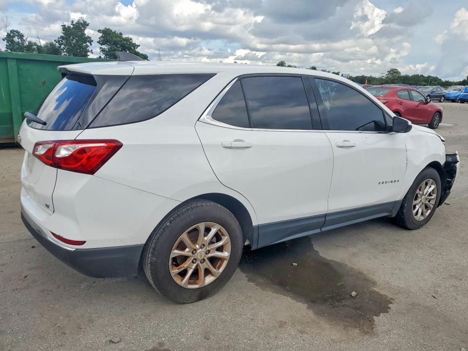 Photo 3 from auction – 2020 CHEVROLET EQUINOX with VIN 2GNAXKEVXL6145064