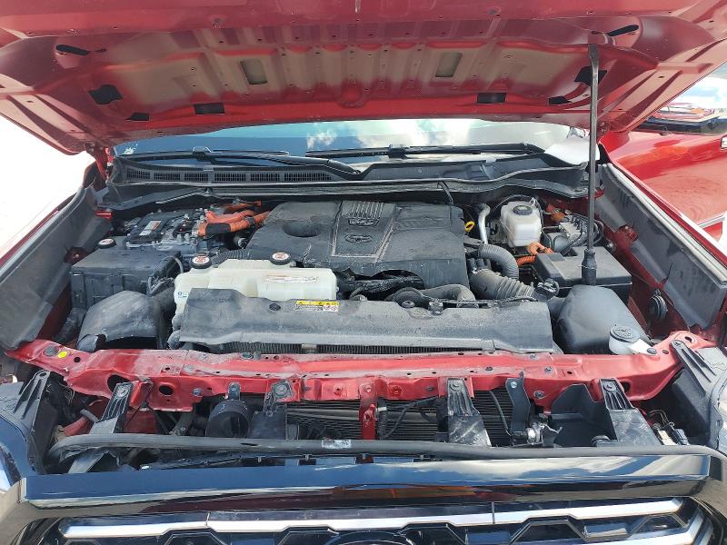 Photo 11 from auction – 2024 TOYOTA TUNDRA with VIN 5TFVC5DB8RX042541