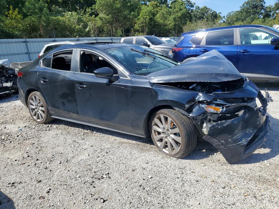 Photo 4 from auction – 2023 MAZDA 3 with VIN 3MZBPACM4PM359820