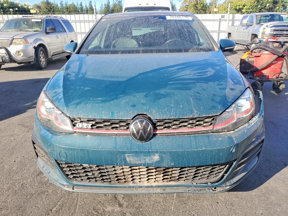 Снимка 5 от търг – 2018 VOLKSWAGEN GTI с VIN 3VW447AU6JM268093