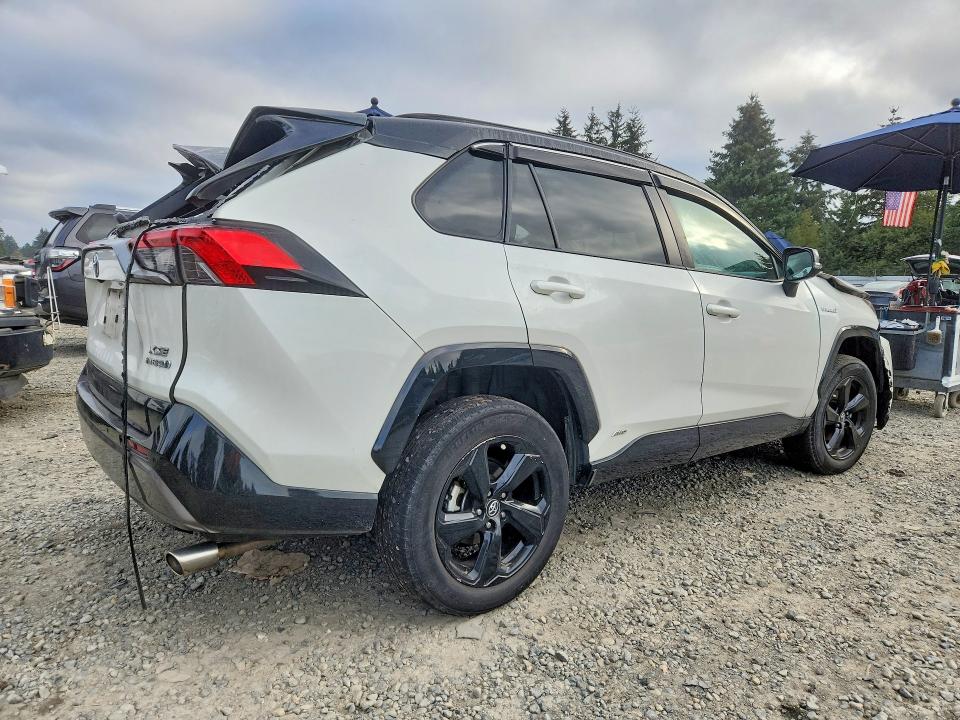 Photo 3 from auction – 2020 TOYOTA RAV4 with VIN 2T3EWRFV0LW088222