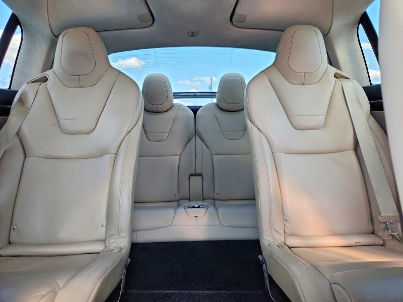 صورة رقم 10 من المزاد - 2017 TESLA MODEL X مع VIN 5YJXCBE22HF051279
