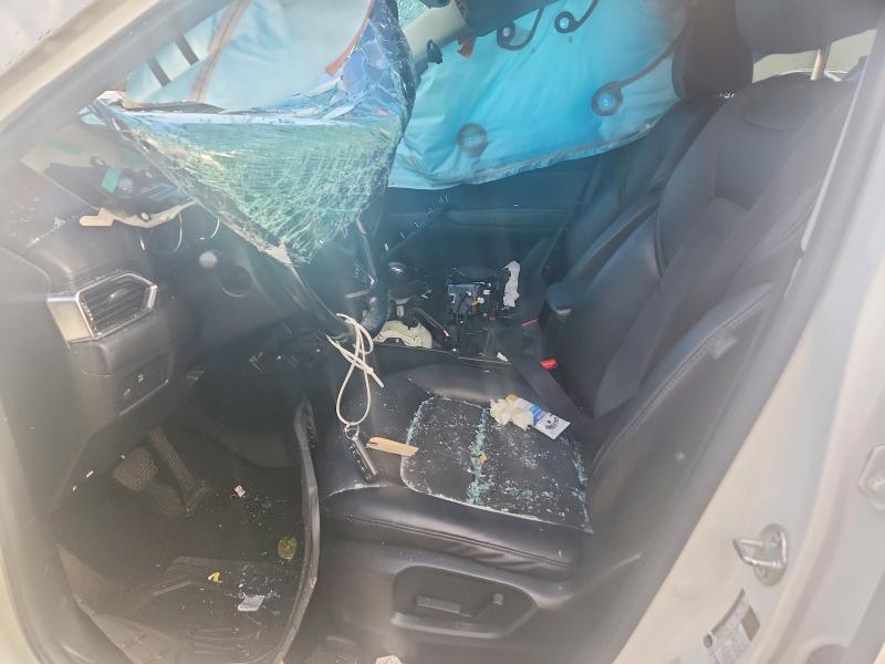 Фото 7 с аукциона – 2017 MAZDA CX-5 с VIN JM3KFBCL1H0200915