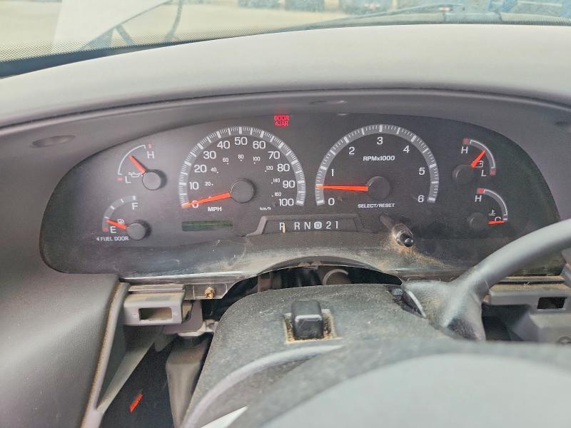 Photo 9 from auction – 2000 FORD F150 with VIN 2FTRX18L8YCA85746