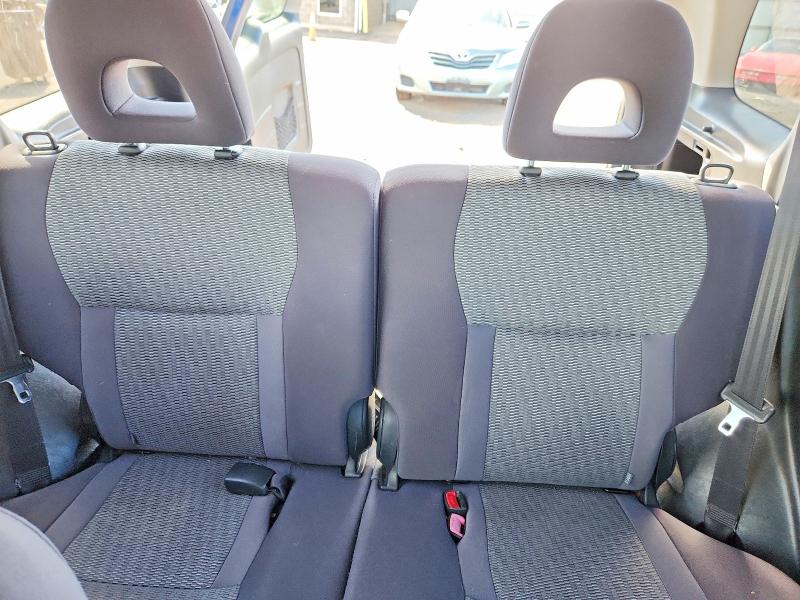 Photo 10 from auction – 2004 TOYOTA RAV4 with VIN JTEHD20V146009707