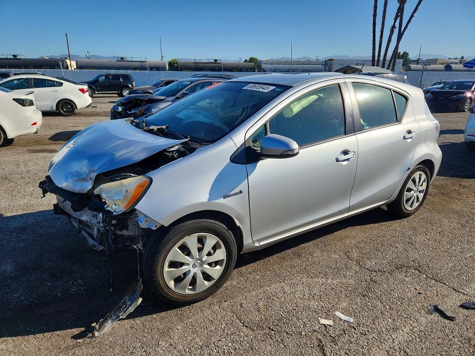 2012 TOYOTA PRIUS C - Търг №68685946