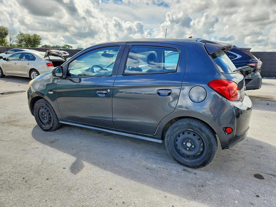 Снимка 2 от търг – 2015 MITSUBISHI MIRAGE с VIN ML32A3HJ7FH002331
