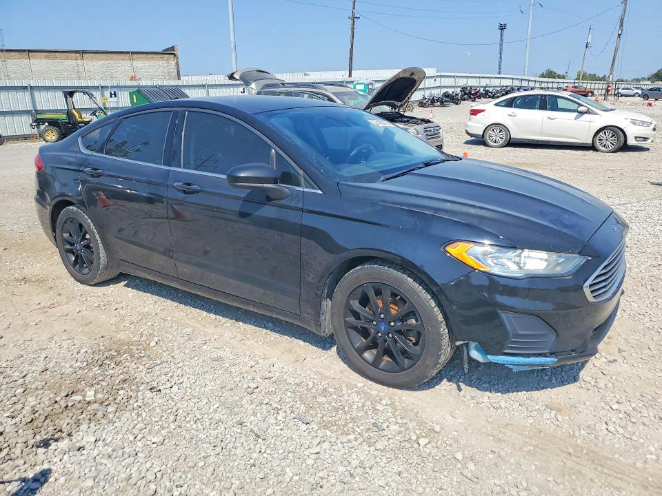 Photo 4 from auction – 2019 FORD FUSION with VIN 3FA6P0HD4KR165944