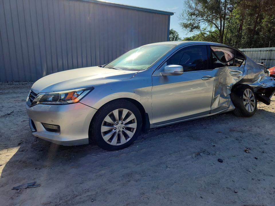 HONDA ACCORD 2014 с VIN 1HGCR3F8XEA028716 - Снимка от търг