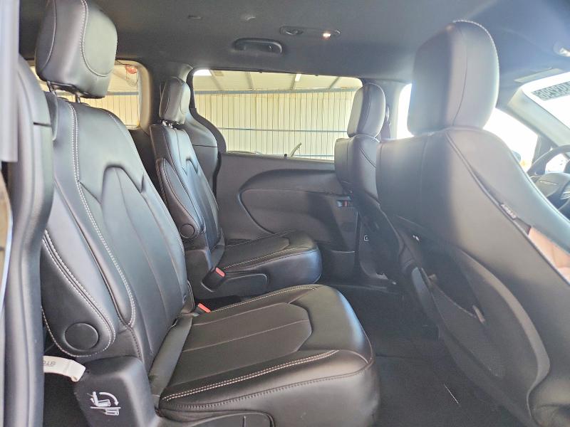 Photo 11 from auction – 2027 CHRYSLER PACIFICA with VIN 2C4RC1BG4VR571857