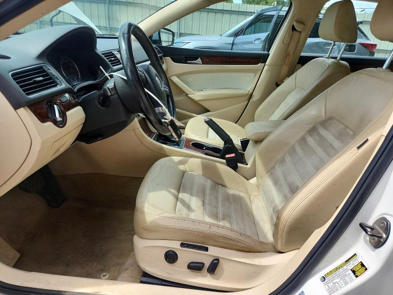 Photo 7 from auction – 2013 VOLKSWAGEN PASSAT with VIN 1VWCH7A30DC100706