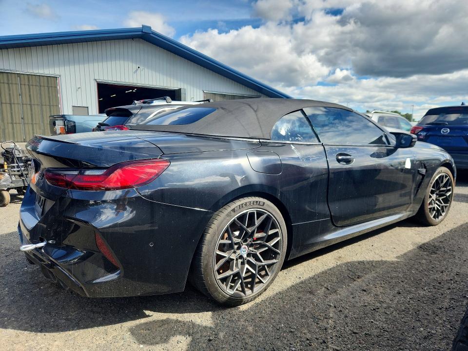 Фото 3 с аукциона – 2023 BMW M8 с VIN WBSDZ0C0XPCM22524
