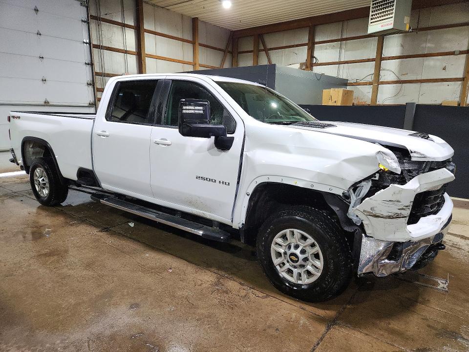 Photo 4 from auction – 2026 CHEVROLET SILVERADO with VIN 1GC1KNEYXTF256612
