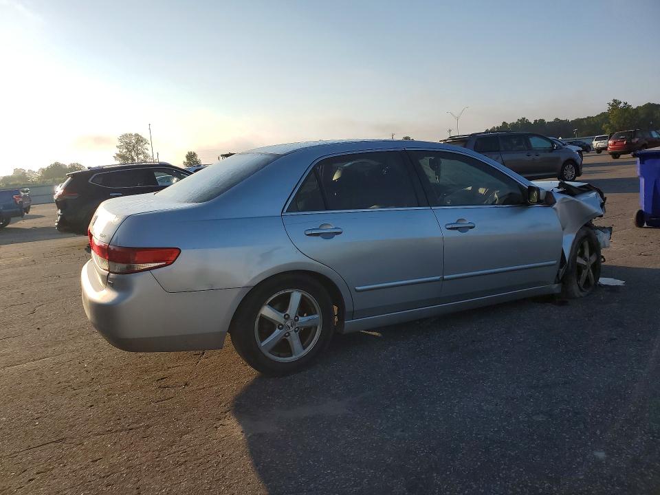 Photo 3 from auction – 2003 HONDA ACCORD with VIN JHMCM56613C027171