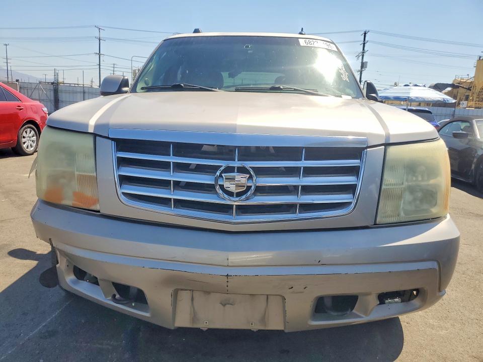 Photo 5 from auction – 2005 CADILLAC ESCALADE with VIN 1GYEC63T45R118605